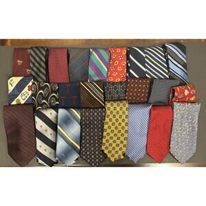 Lot Of 35 Men’s Ties Mostly Silk Various Lengths And Widths Crafting Or Wear